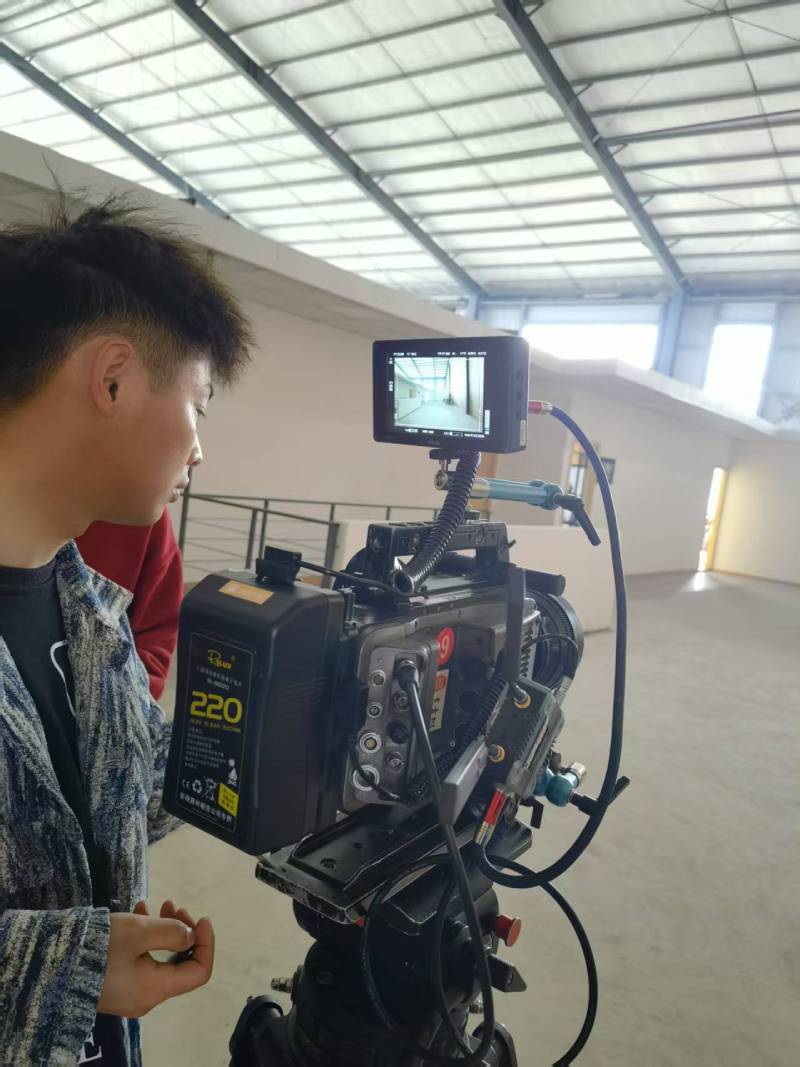 解锁龙子湖区广告片拍摄：以创意镜头，解锁品牌商业价值新高度